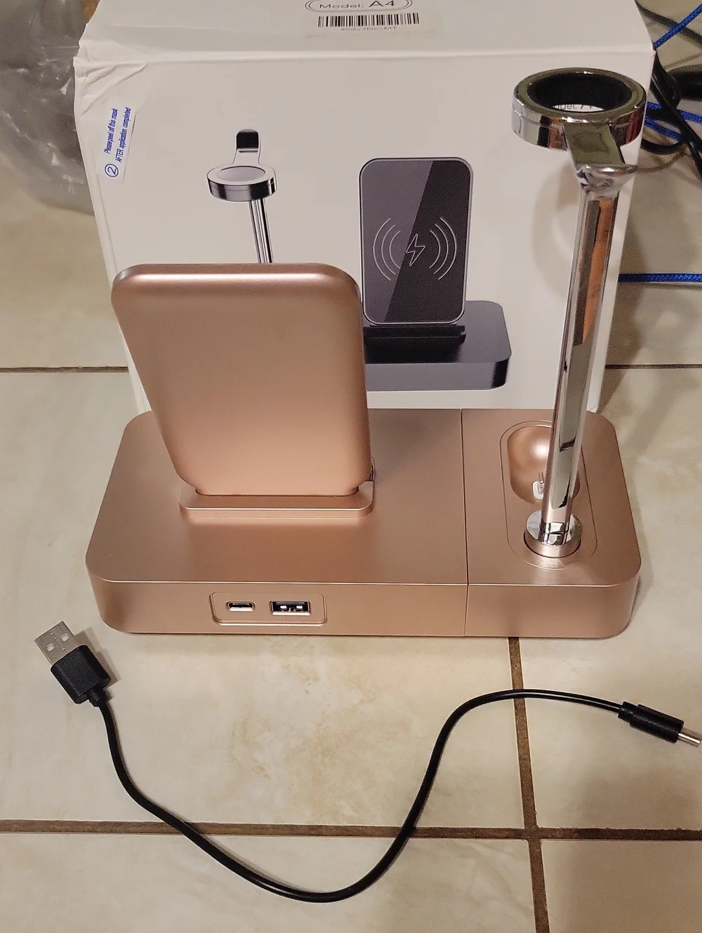 iPhone iPod iWatch Rose Gold Wireless 3 In 1 Charging Stand Power Bank